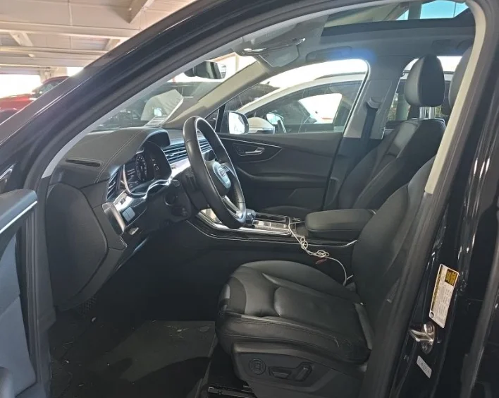 Used 2023 Black Audi 45 Premium image 9