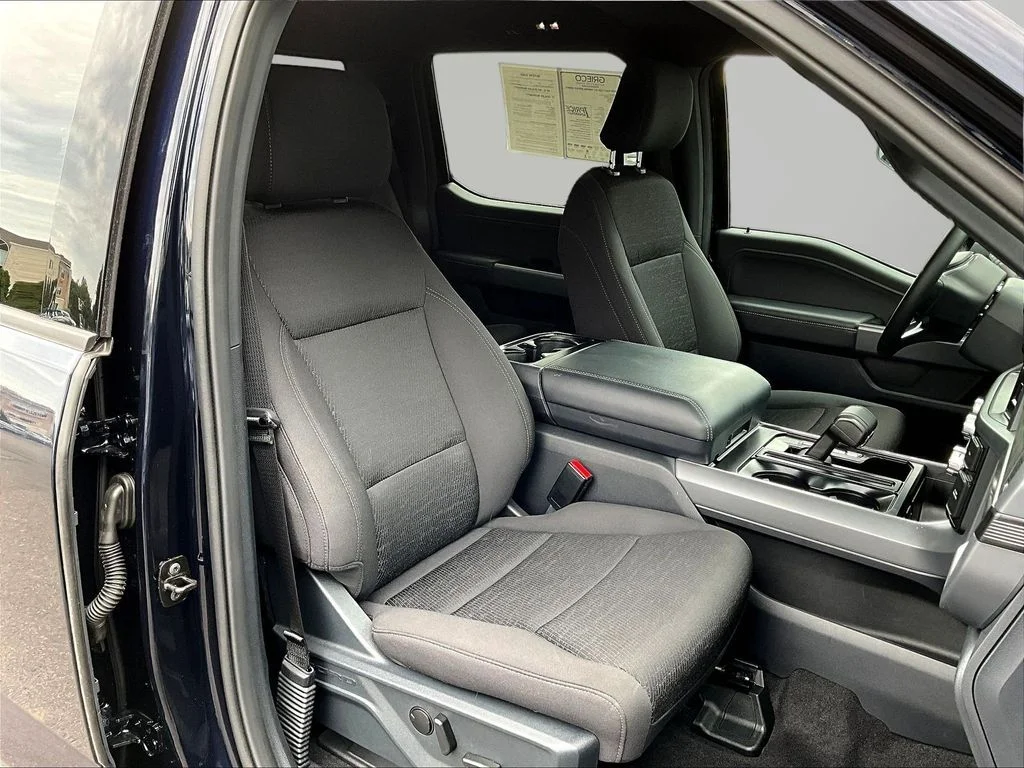 Used 2026 Blue Ford XLT image 31