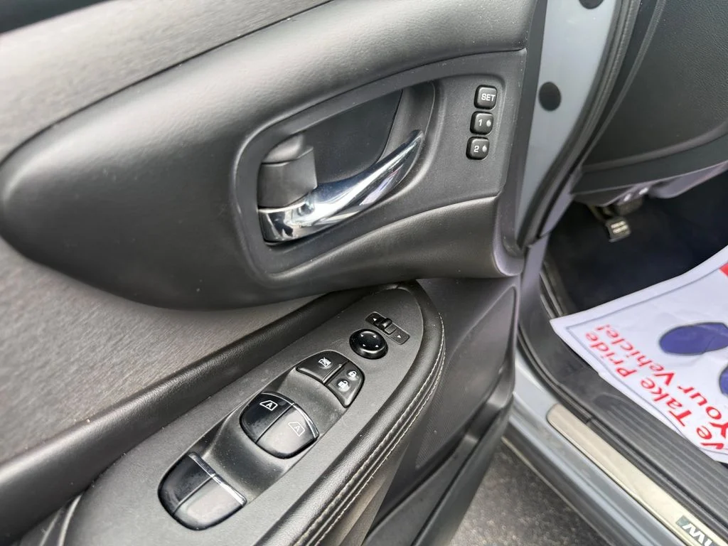 Used 2021 Gray Nissan SL image 30