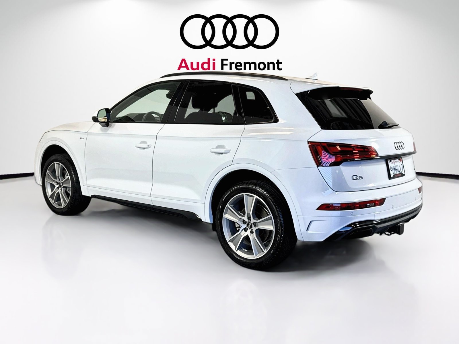 Used 2025 Glacier White Audi S line Premium image 7