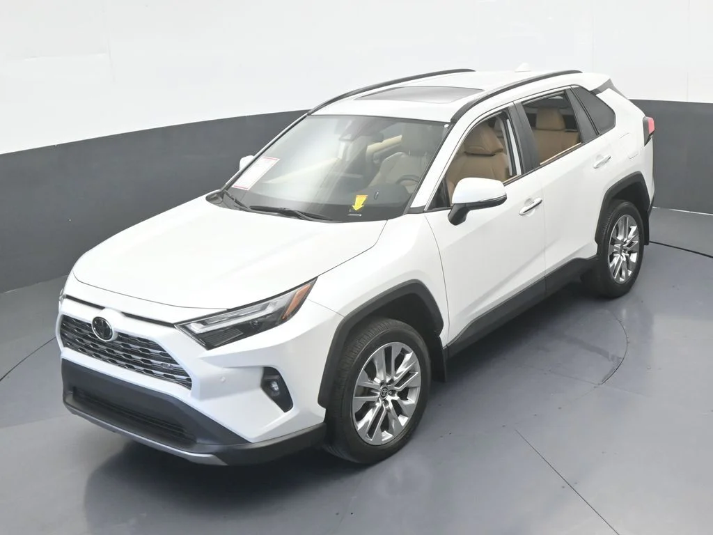 Used 2023 Ice Cap Toyota Limited image 44