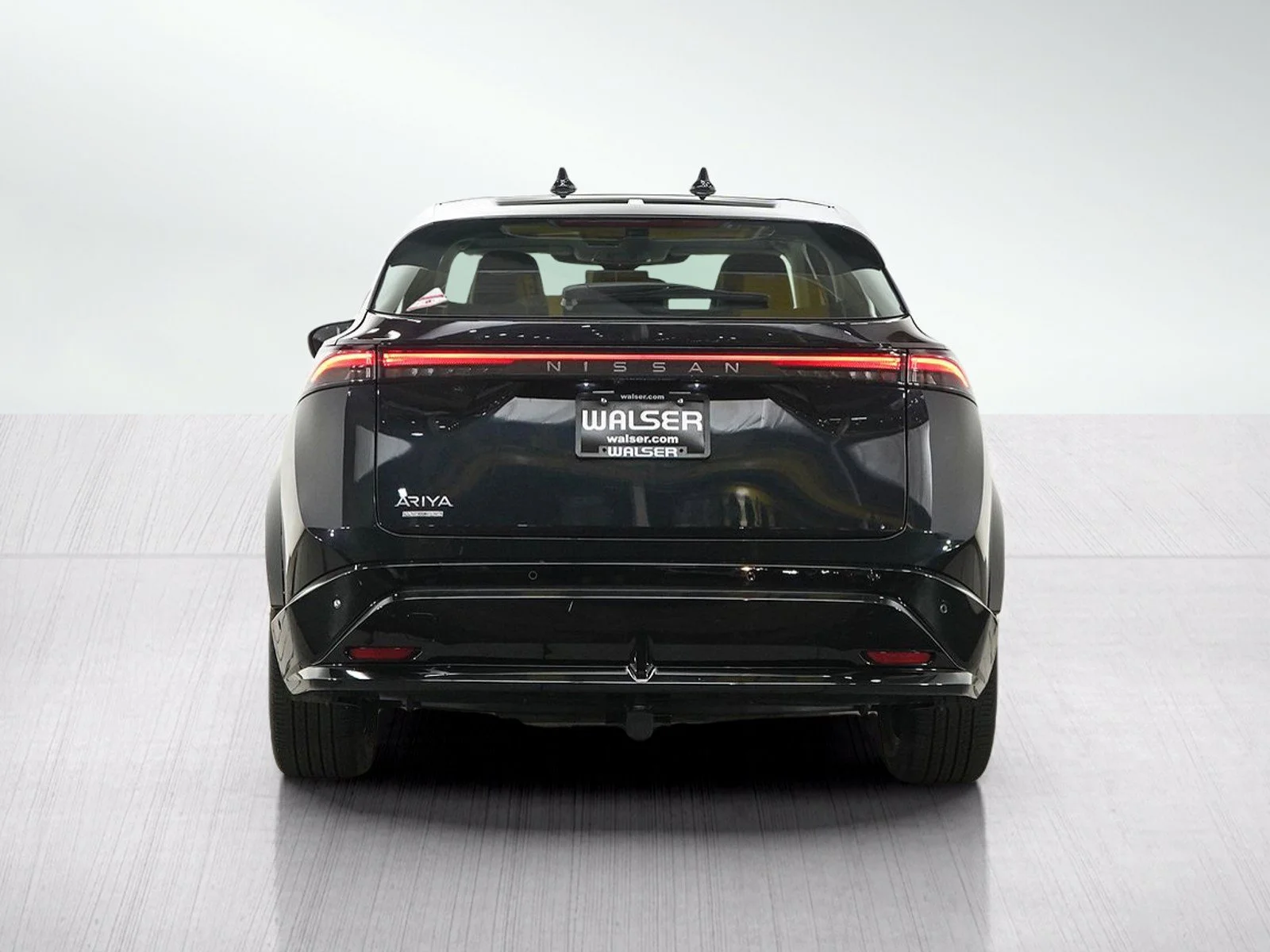 Used 2023 Northern Lights Metallic Nissan PREMIERE image 4