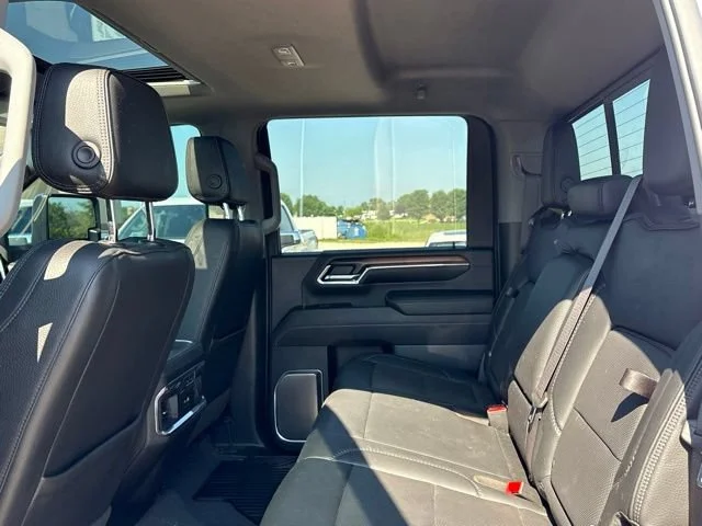 Used 2024 Summit White GMC Denali image 17