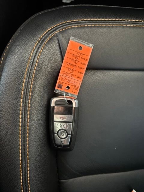 Used 2024 Gray Ford Badlands image 13