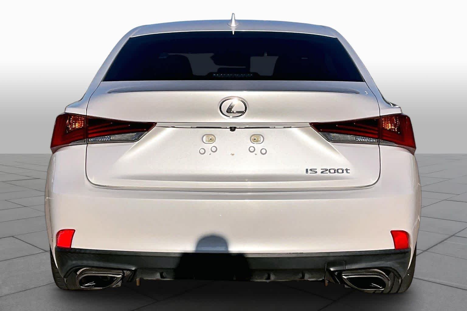 Used 2017 Eminent White Pearl Lexus  image 5