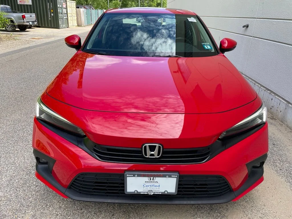 Used 2024 Red Honda Touring image 3