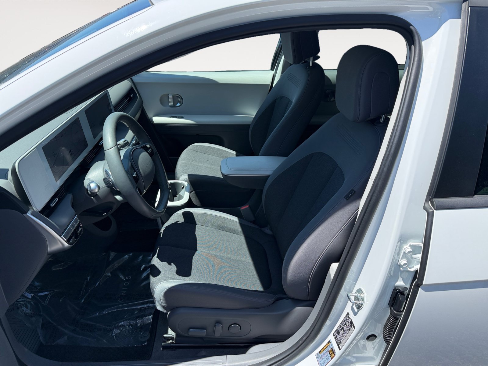 Certified Used 2024 White Hyundai SEL image 10