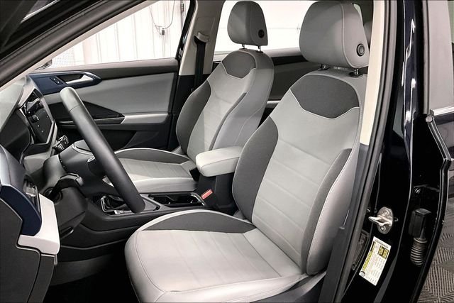 2023 Volkswagen Taos SE - Photo 24