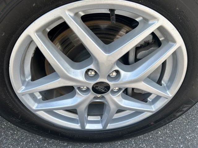 Used 2024 Blue Ford SEL image 9