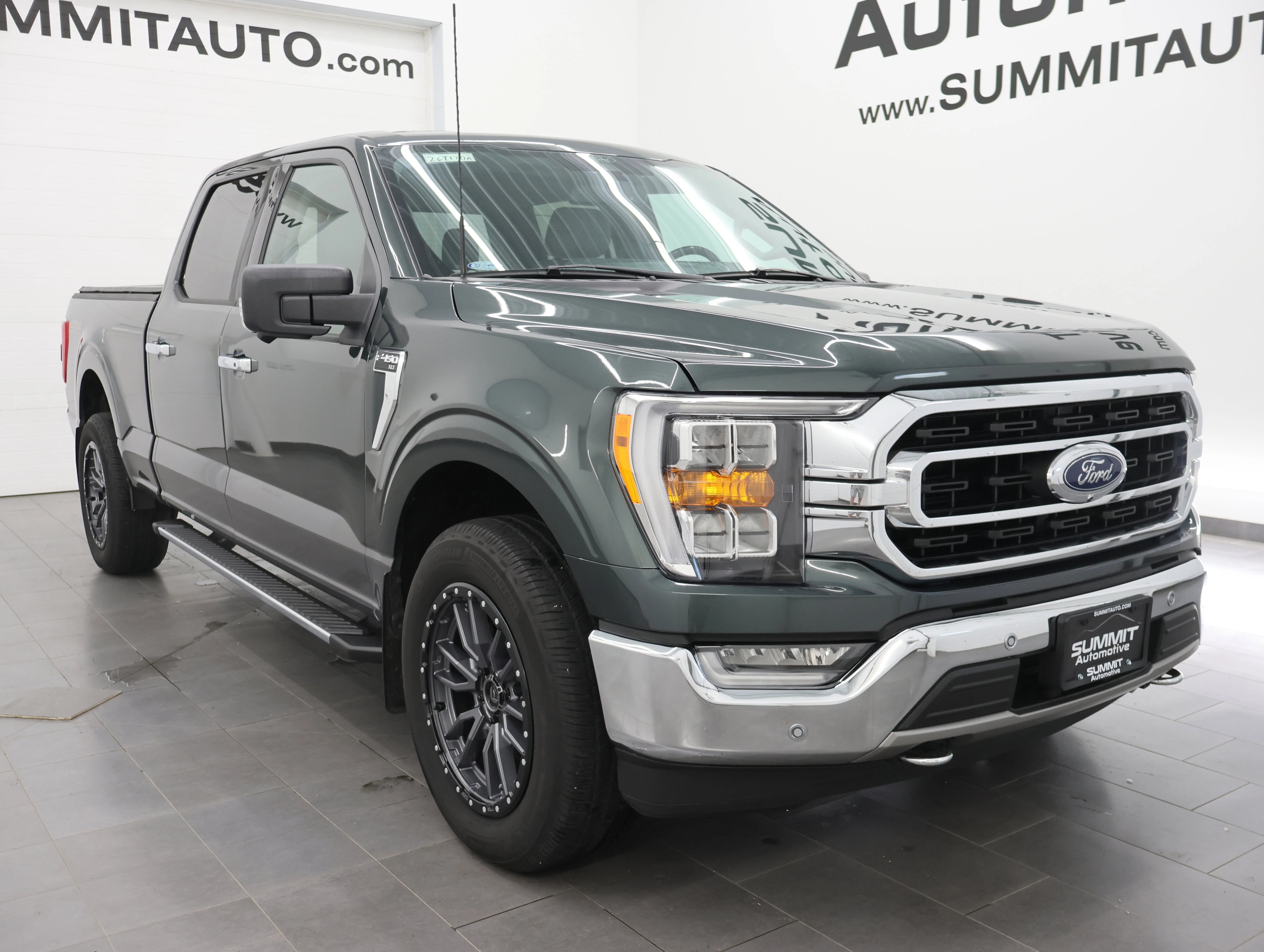 Used 2021 Guard Metallic Ford XLT image 2
