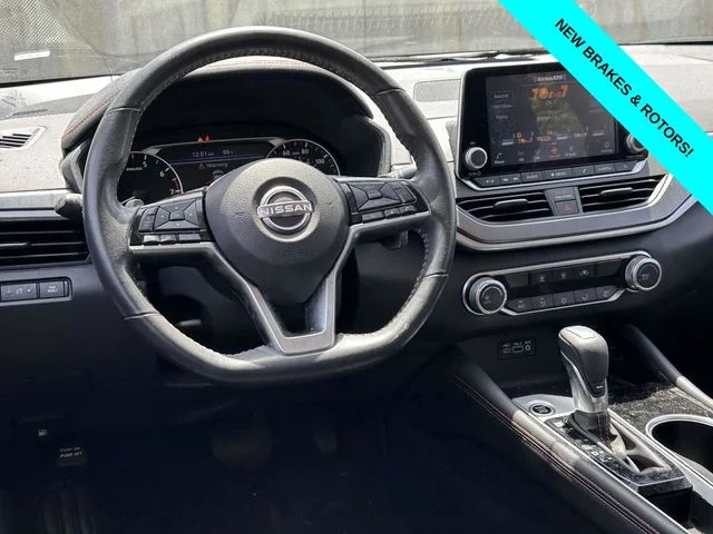 Used 2023 Pearl Nissan 2.5 SR image 2