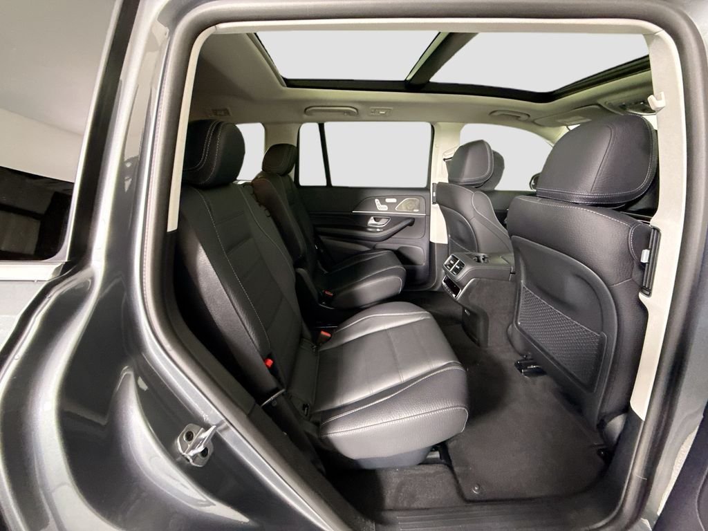 New 2026 Selenite Grey Metallic Mercedes-Benz GLS 450 image 24