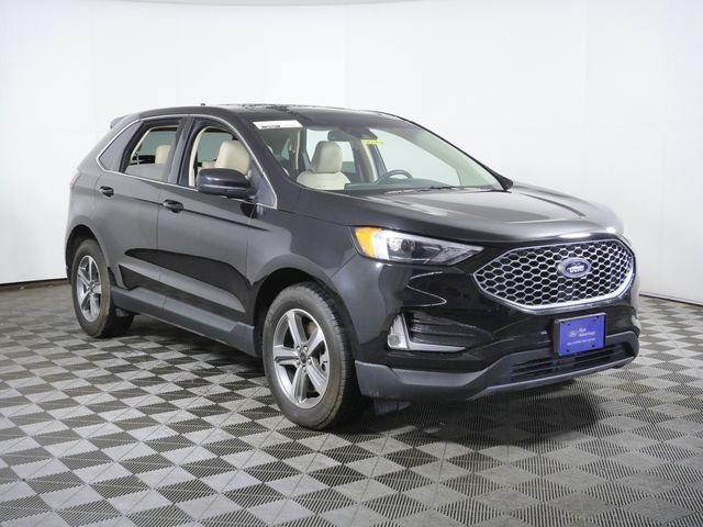 2024 Ford Edge SEL AWD's photo