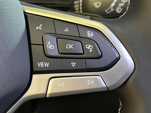 New 2026 Black Volkswagen 2.0T SE w/Technology image 14
