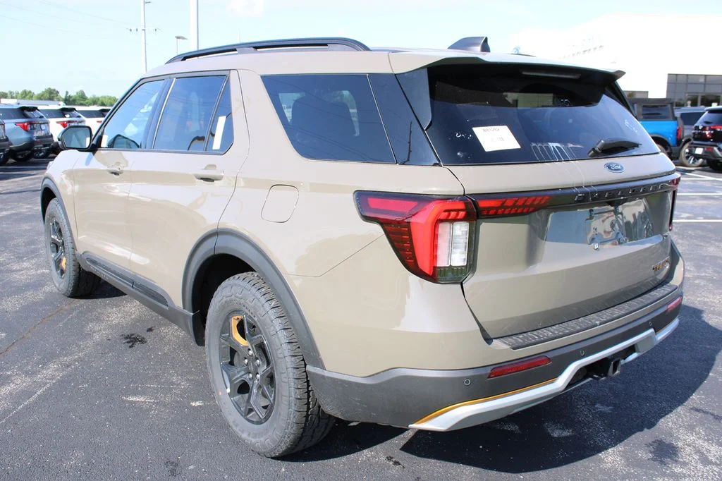 New 2026 Marsh Gray Ford Tremor® image 7