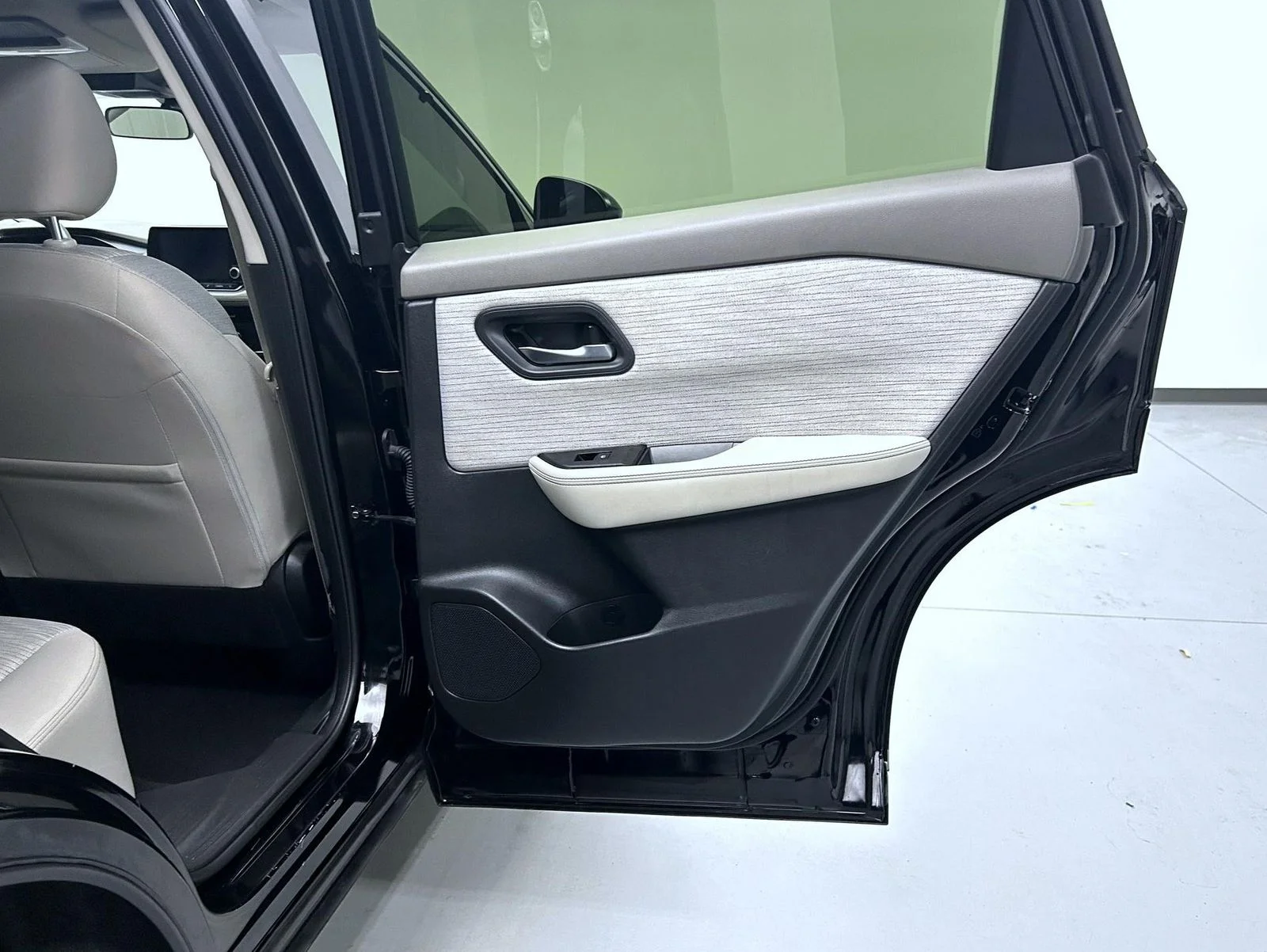 Used 2023 Black Nissan SV image 17