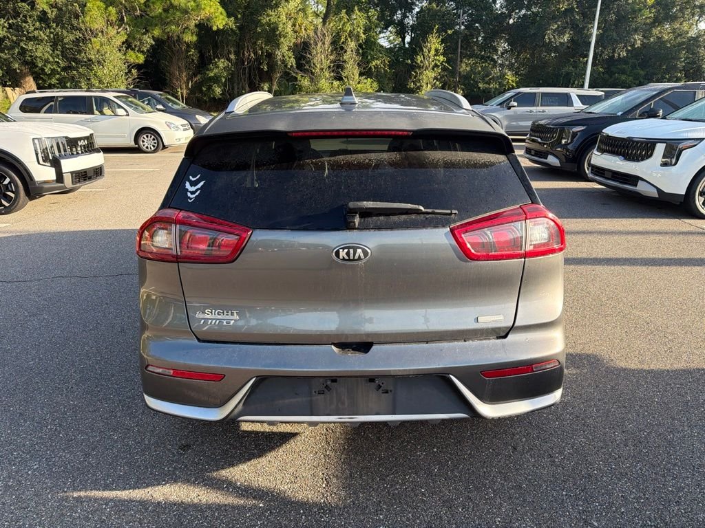 Used 2018 Metal Stream Kia LX image 5