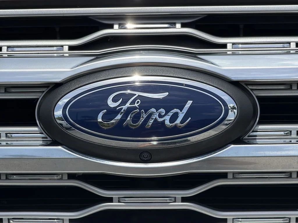 Used 2024 White Ford Platinum image 38
