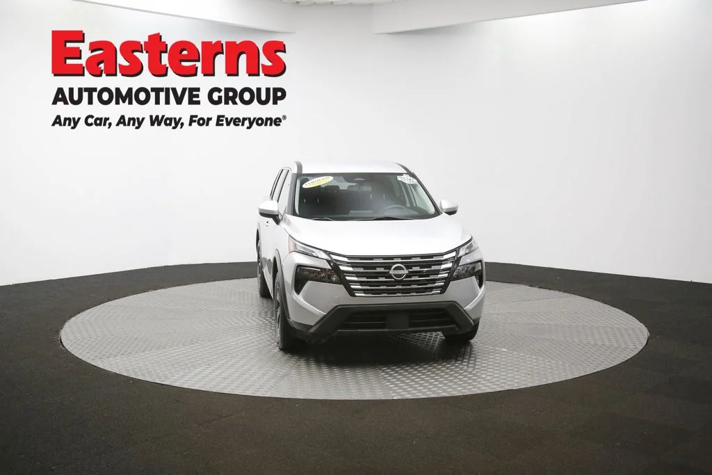 Used 2024 Silver Nissan SV image 51