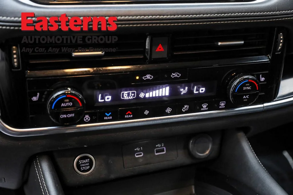 Used 2022 Silver Nissan SL image 20