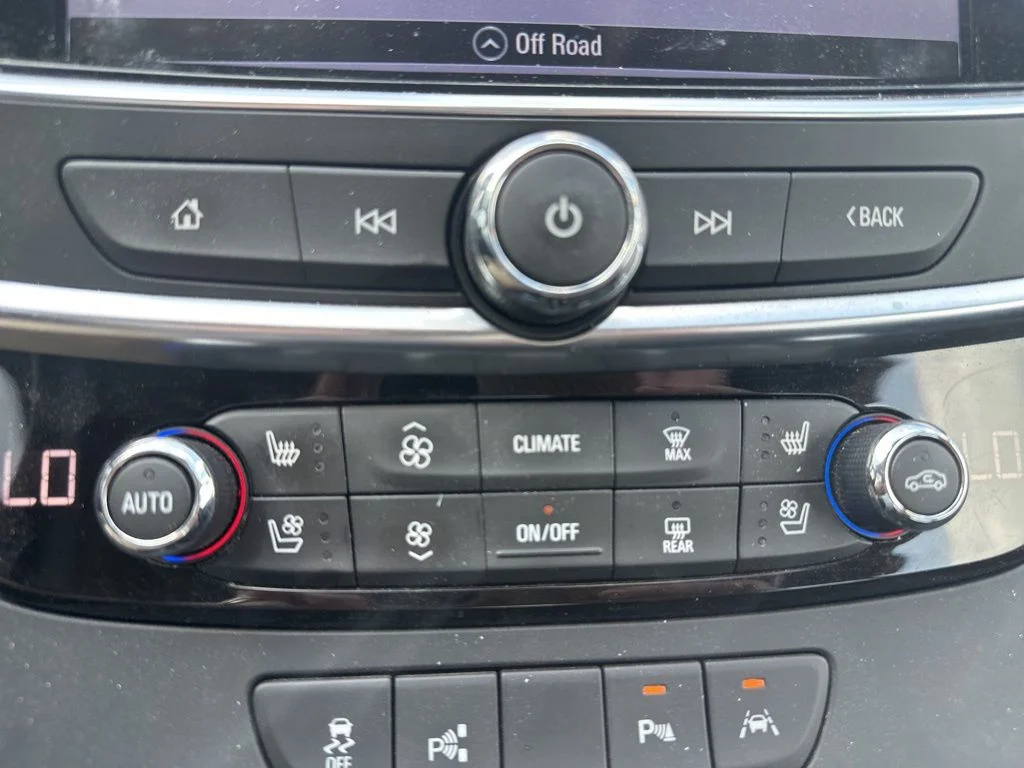 Used 2017 Silver Buick Premium I Group image 21