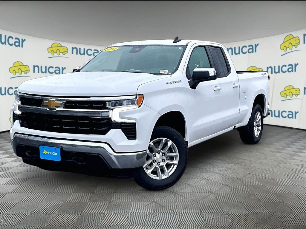 Used 2023 Summit White Chevrolet LT image 3