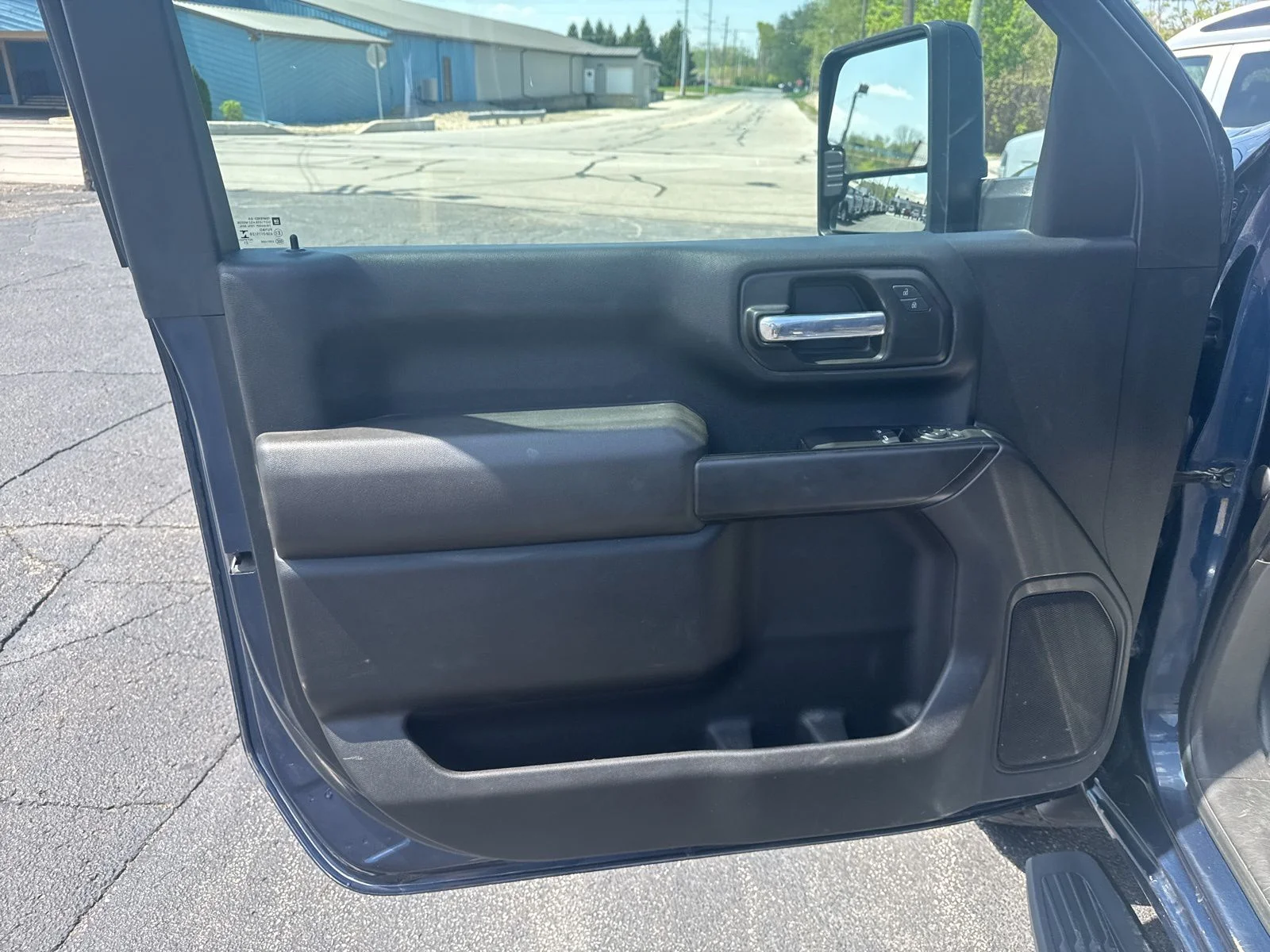 Used 2021 Blue Chevrolet Work Truck image 11