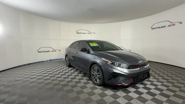 Used 2024 Gray Kia GT-Line image 3