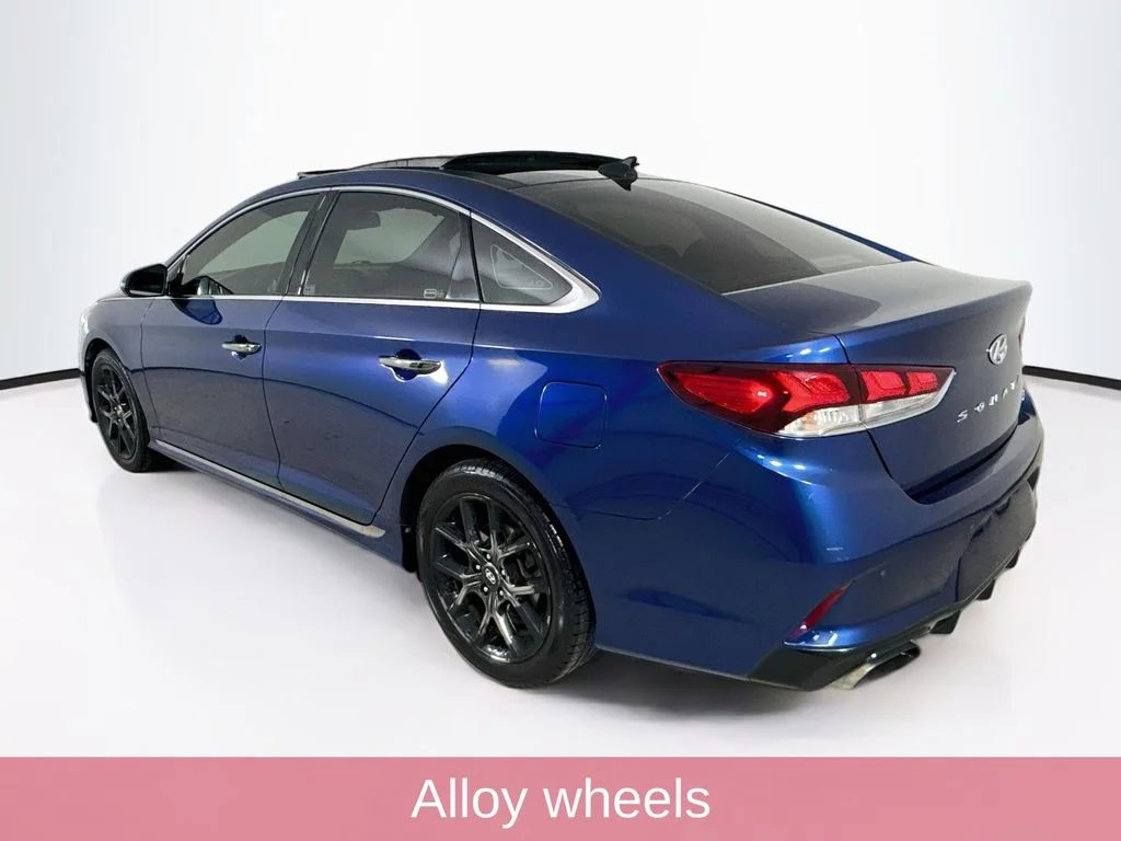 Used 2019 Blue Hyundai Limited image 5