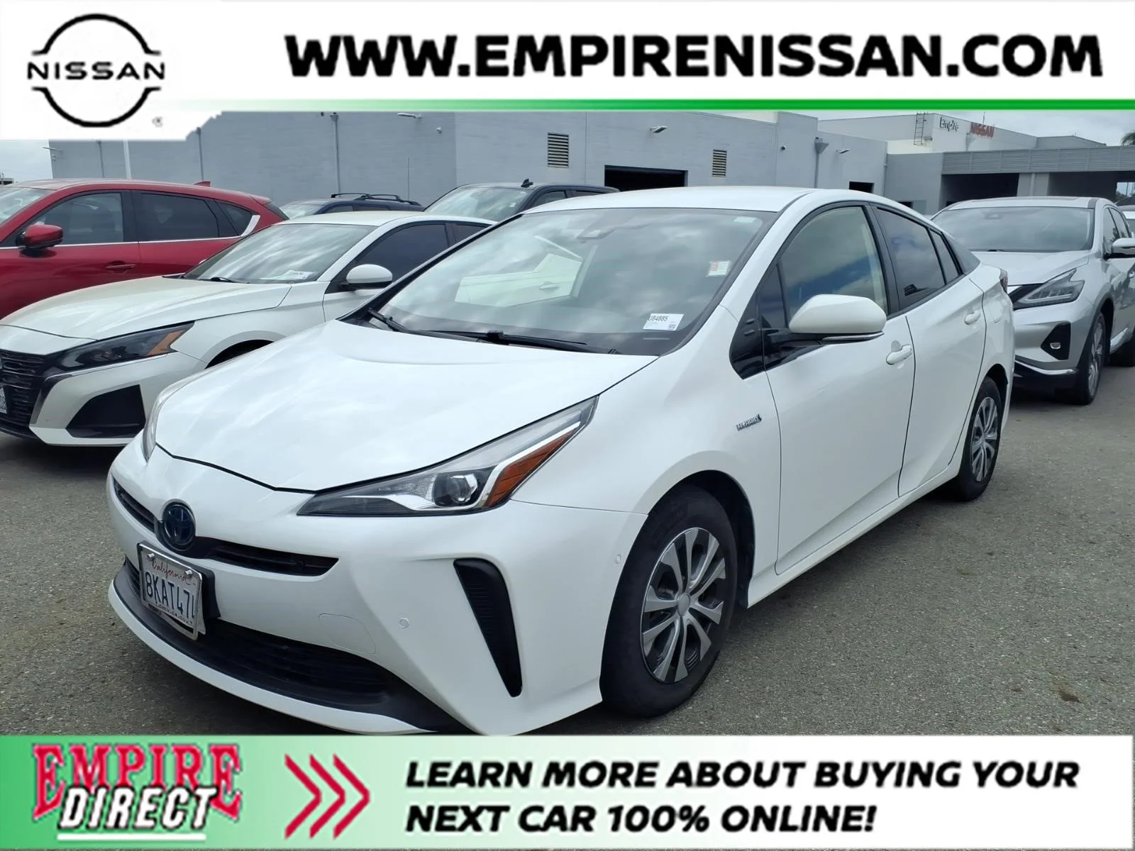 2019 Toyota Prius XLE FWD's photo