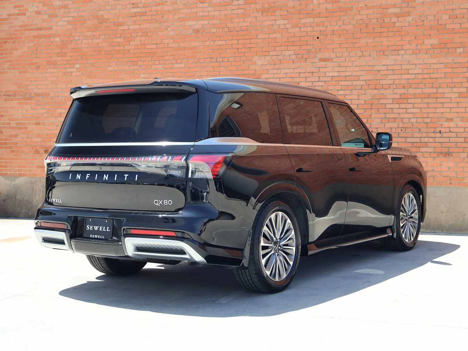 Certified Used 2026 Black Obsidian INFINITI LUXE image 7