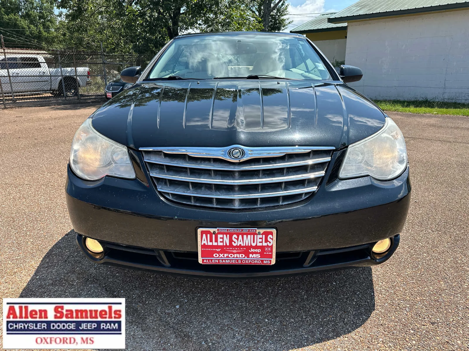 Used 2009 Brilliant Black Pearl Chrysler Limited image 8