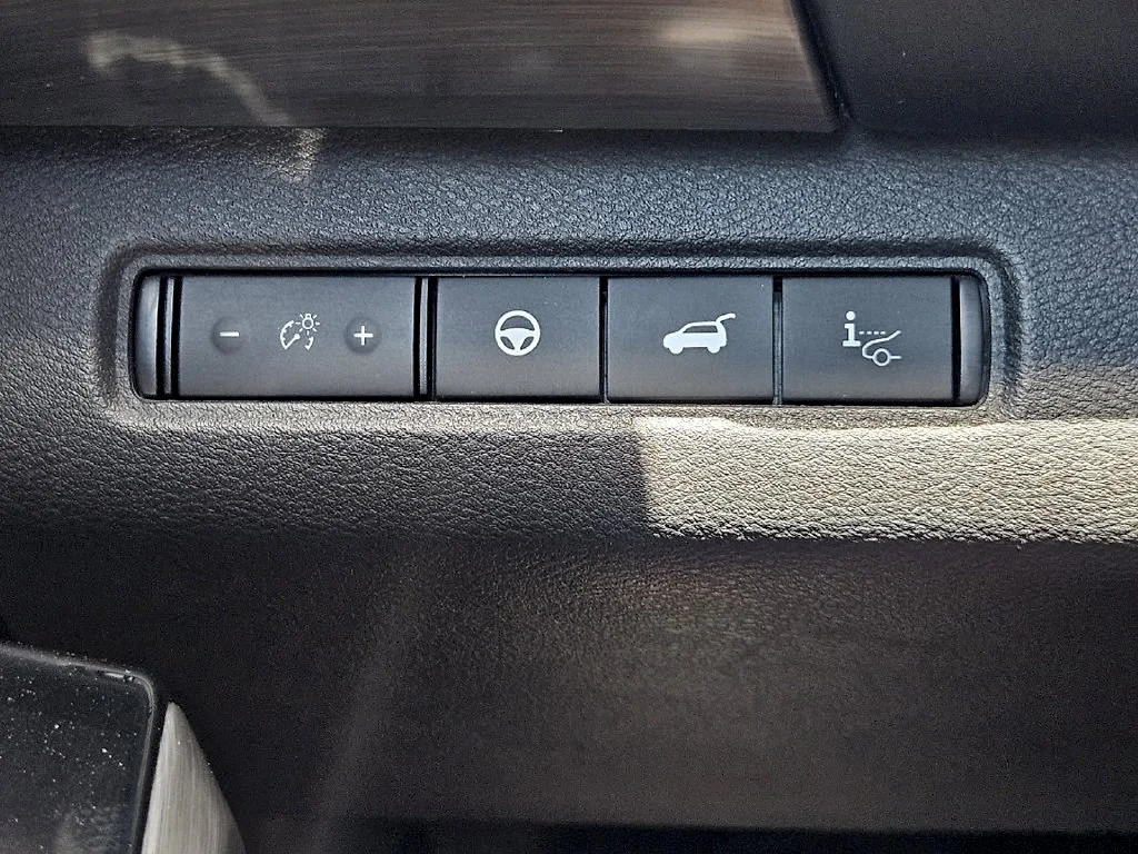 Certified Used 2023 Red Nissan Platinum image 22