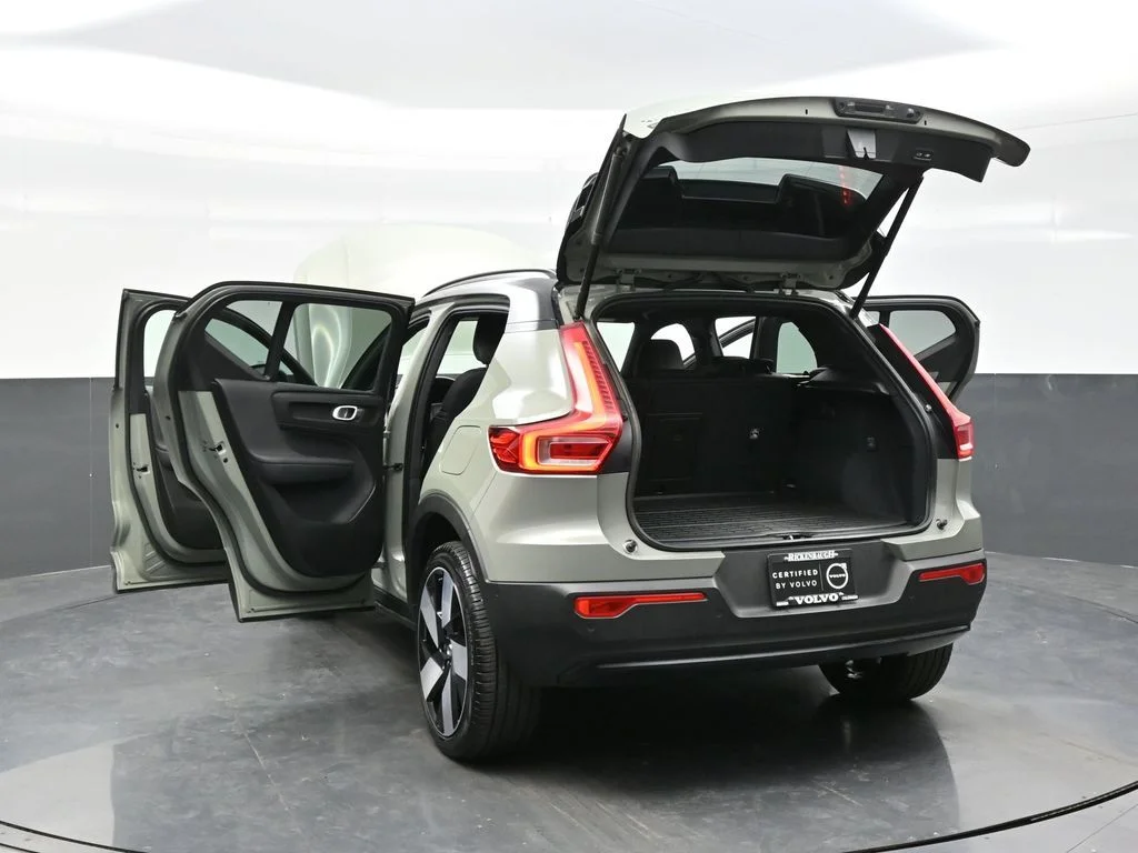 Certified Used 2023 Green Volvo Ultimate image 39