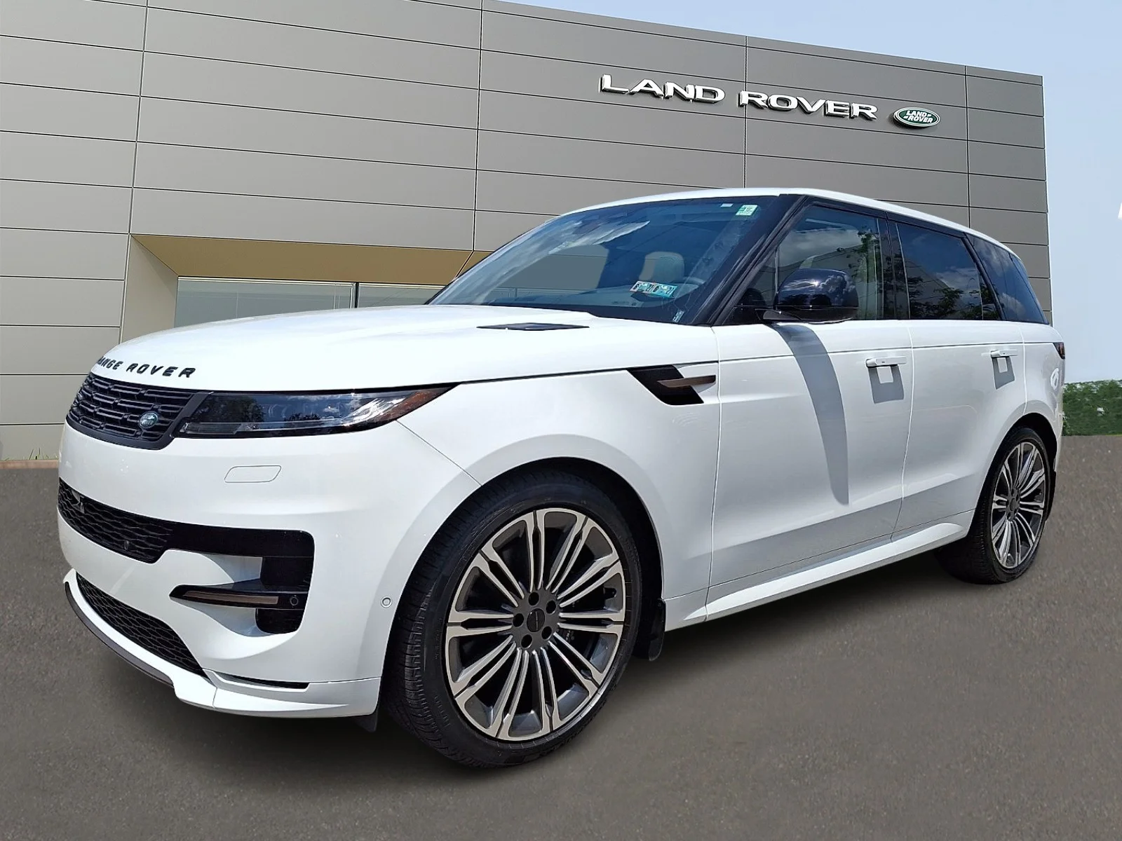 New 2026 Fuji White Land Rover P400 Dynamic SE image 1