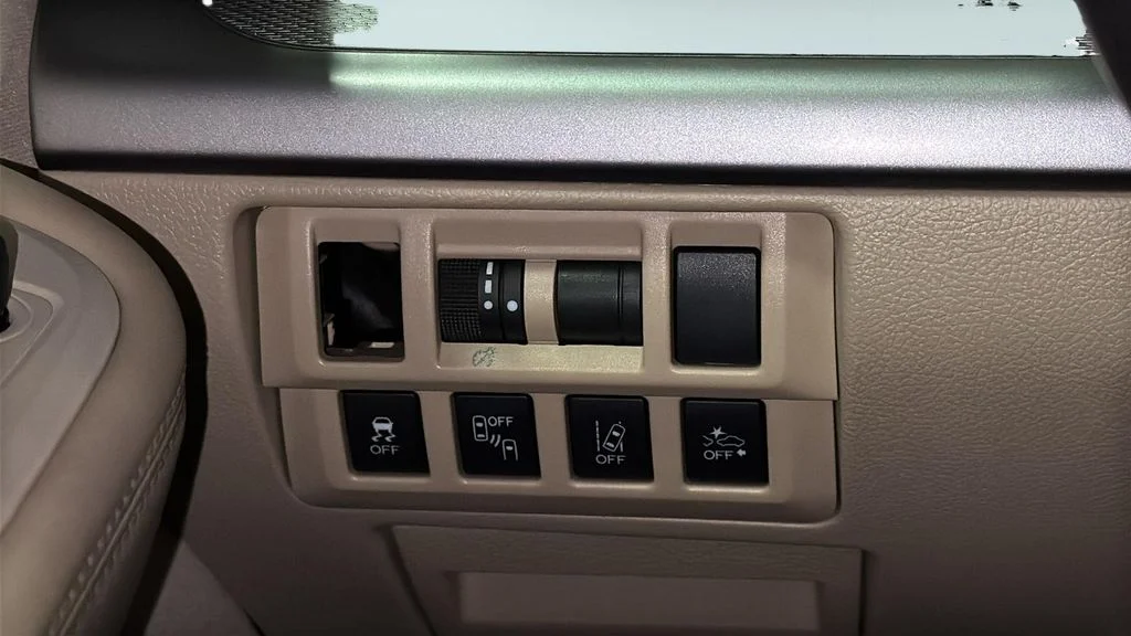 Used 2018 Blue Subaru 2.5i image 25