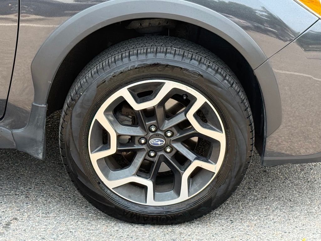 Used 2017 Dark Gray Metallic Subaru 2.0i Limited image 12
