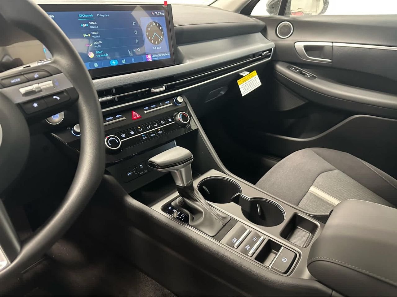 New 2026 Abyss Black Hyundai SE image 23