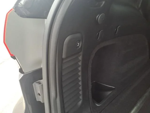 Used 2015 Gray Jeep Overland image 8