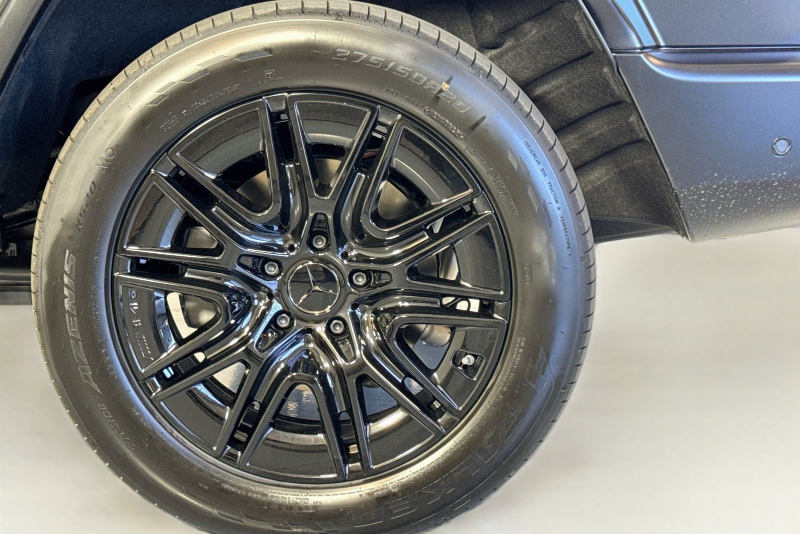 New 2027 MANUFAKTUR Night Black Magno Mercedes-Benz G 580e image 29