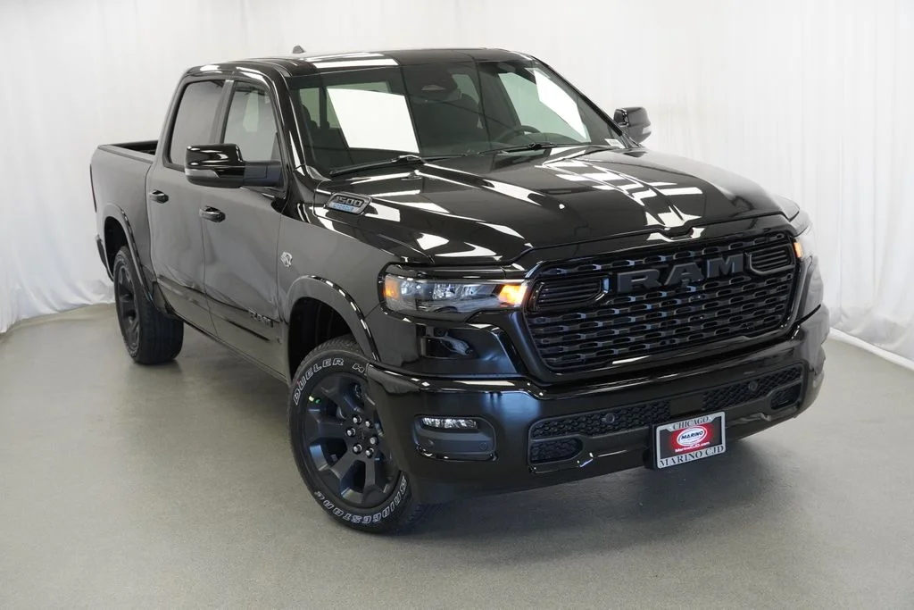 New 2026 Diamond Black Crystal Pearl-Coat Exterior Paint RAM Big Horn/Lone Star image 8