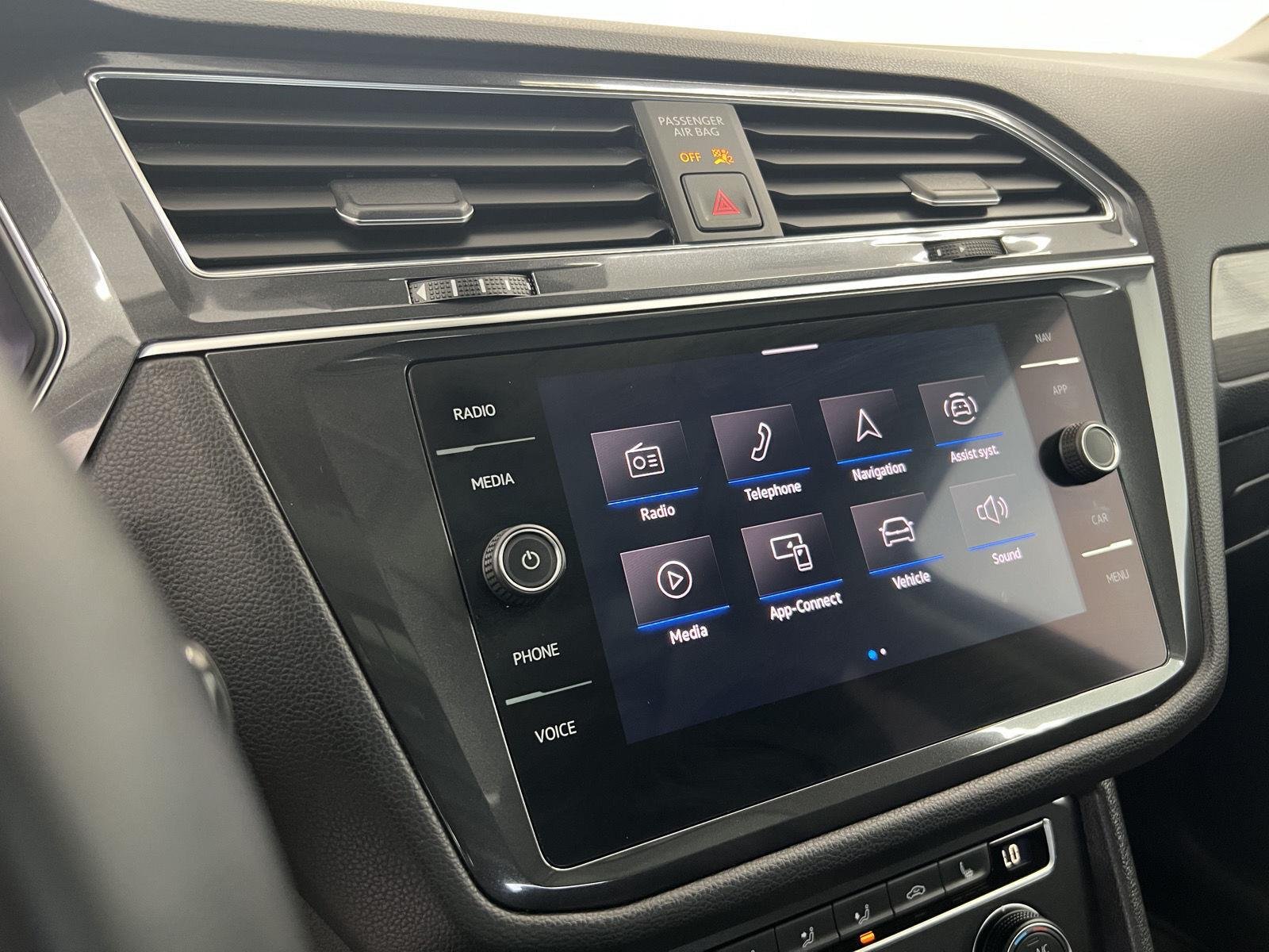 2021 Volkswagen Tiguan SEL - Photo 17