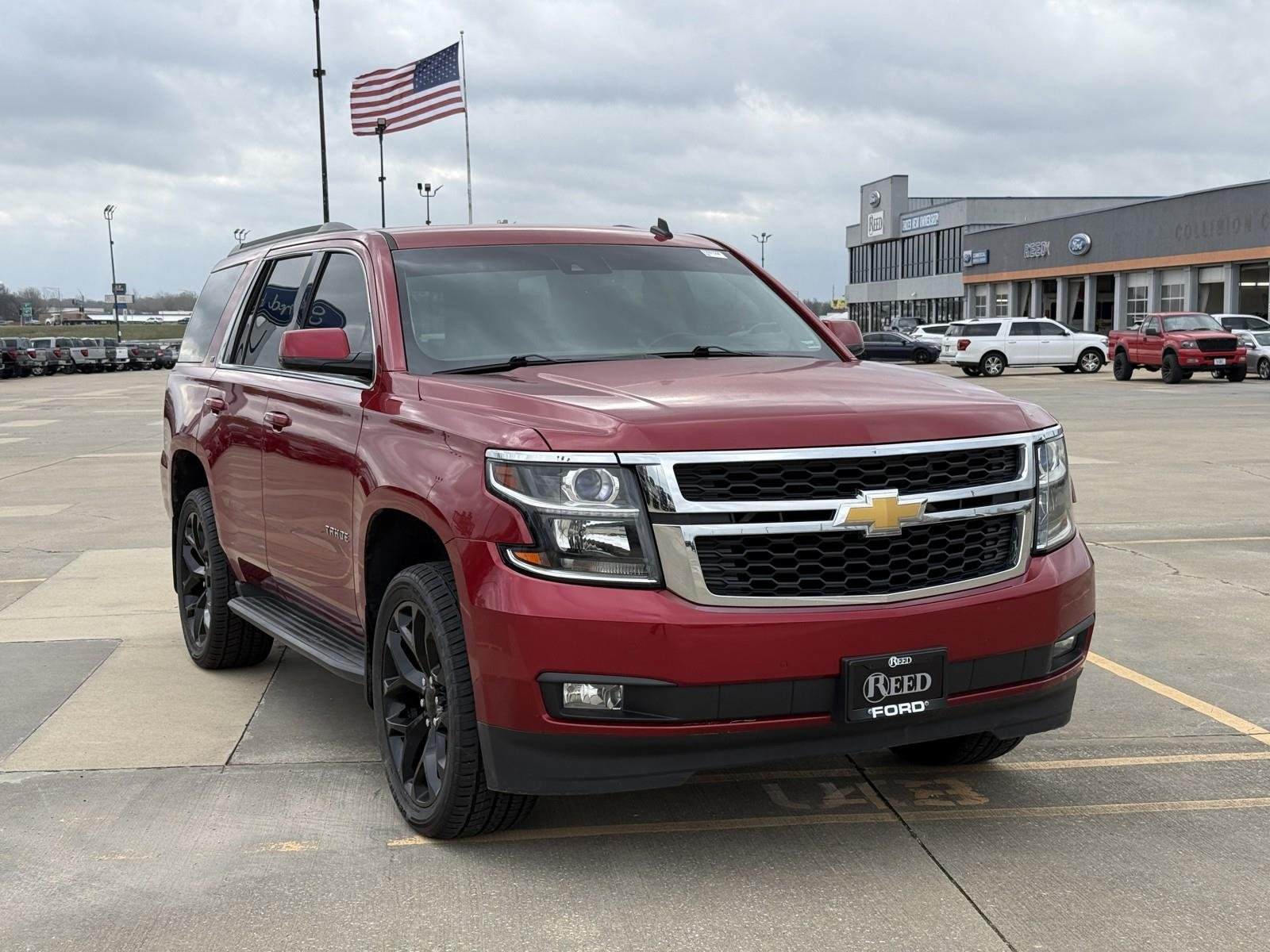 Used 2015 Chevrolet Tahoe LT with VIN 1GNSKBKC5FR221191 for sale in Kansas City