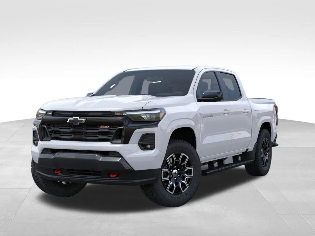 New 2026 Summit White Chevrolet Z71 image 6