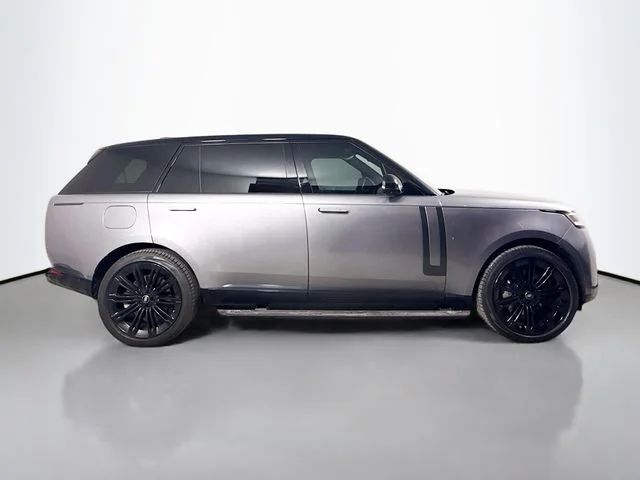 Used 2025 Gray Land Rover SE image 4