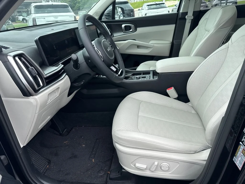 Certified Used 2025 Black Kia S image 9