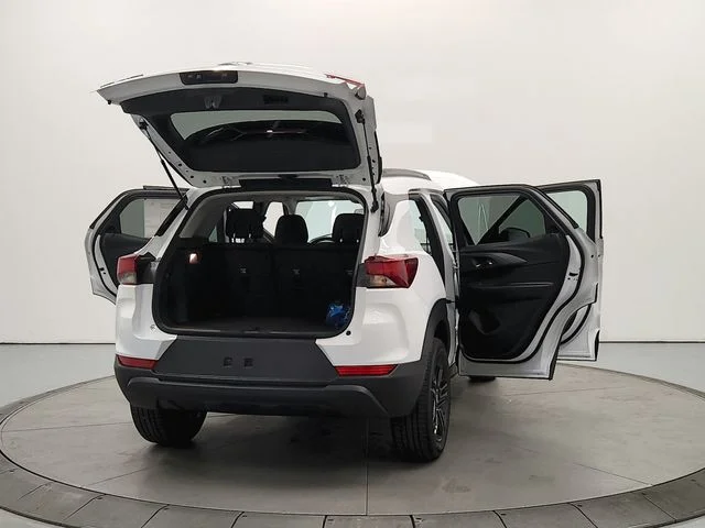 New 2026 White Chevrolet LT image 15