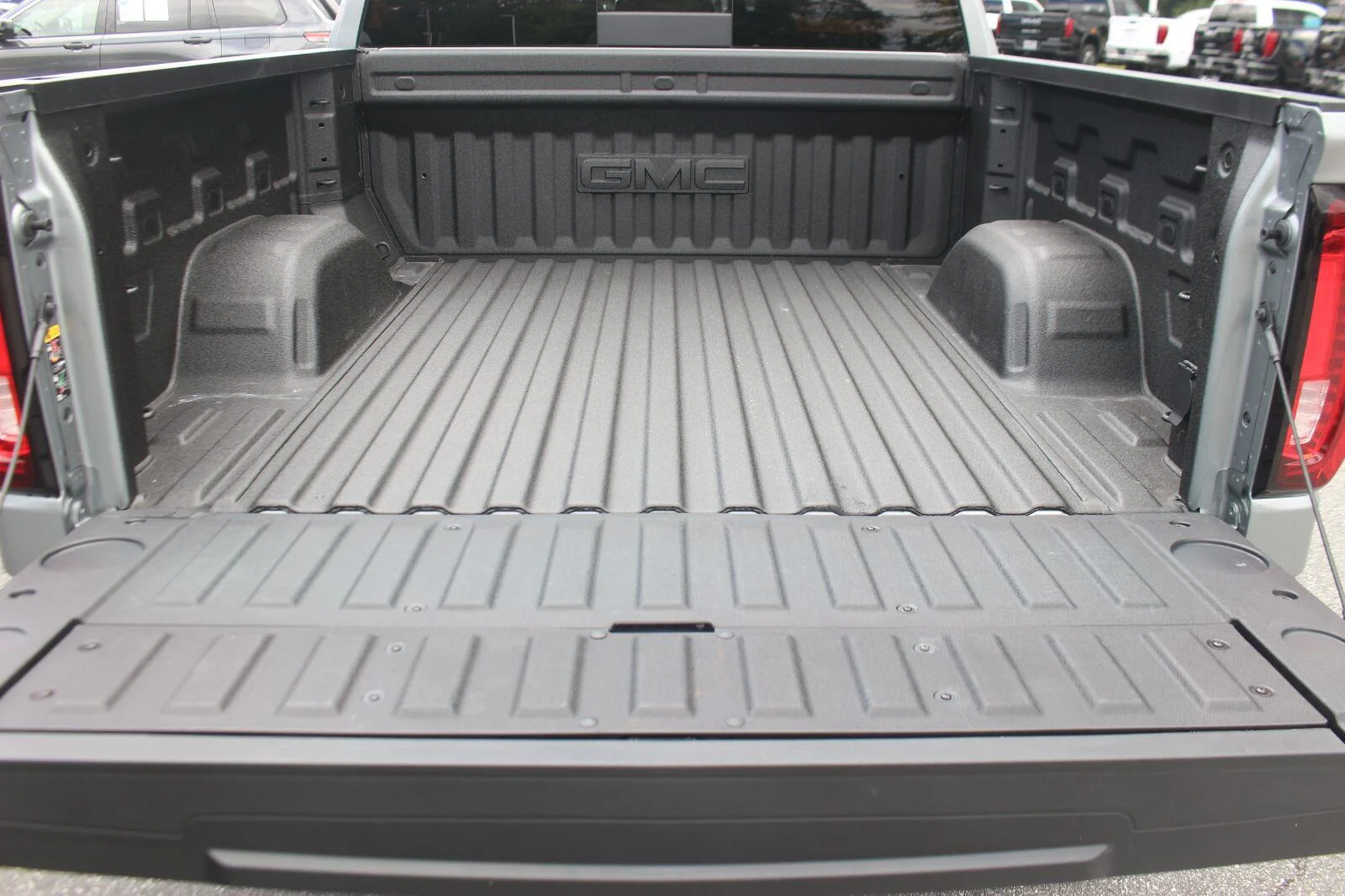 Used 2026 Sterling Metallic GMC Denali image 12