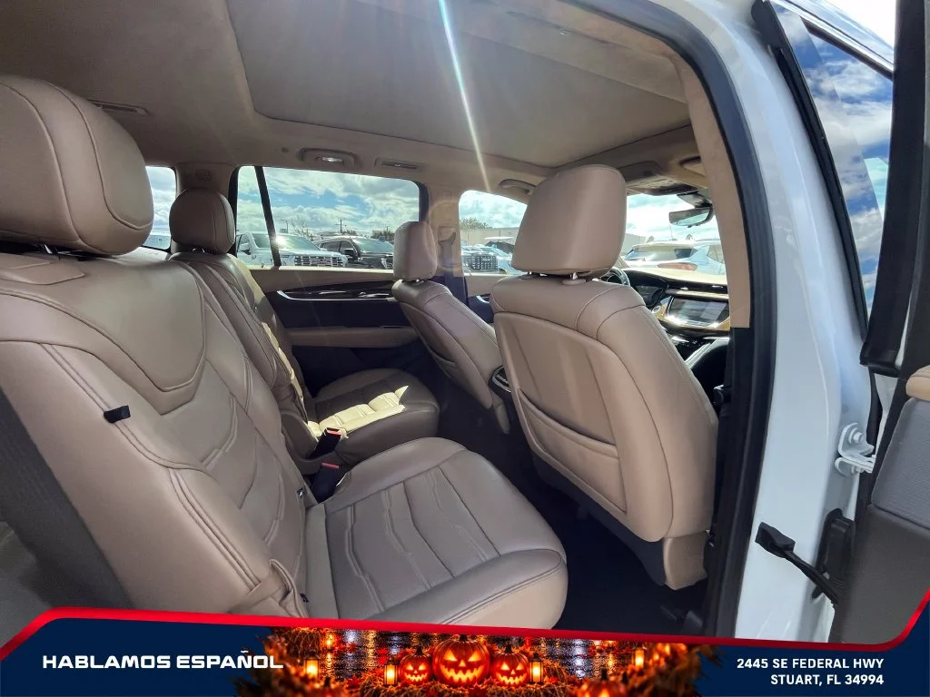 Used 2023 CRYSTAL WHITE TRICOAT Cadillac AWD Premium Luxury image 19