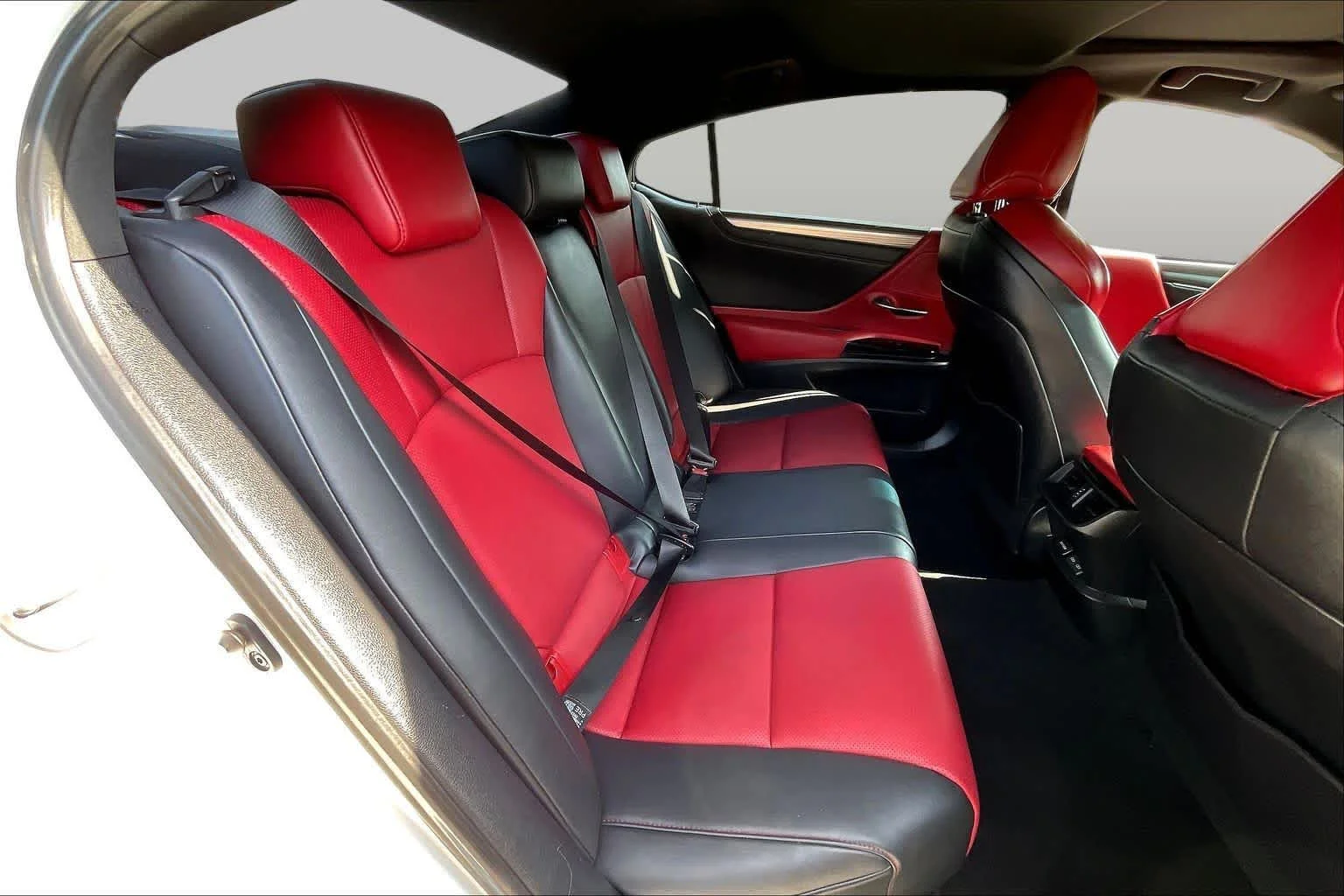 Used 2023 Ultra White Lexus F SPORT Handling image 41